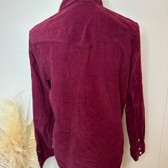 Button Up corduroy Burgundy top - Picture 3 of 4